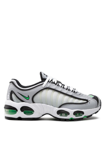 Nike Обувки - Mera.bg