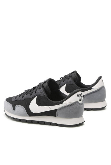 Nike Обувки - Mera.bg