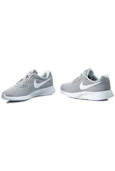 Nike Обувки Tanjun 812655 010 Wolf Grey/White - Mera.bg