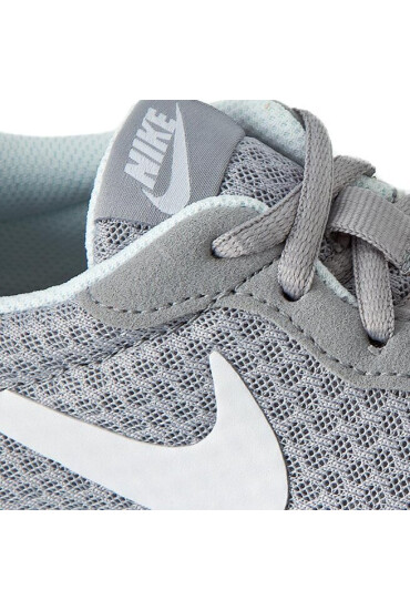 Nike Обувки Tanjun 812655 010 Wolf Grey/White - Mera.bg