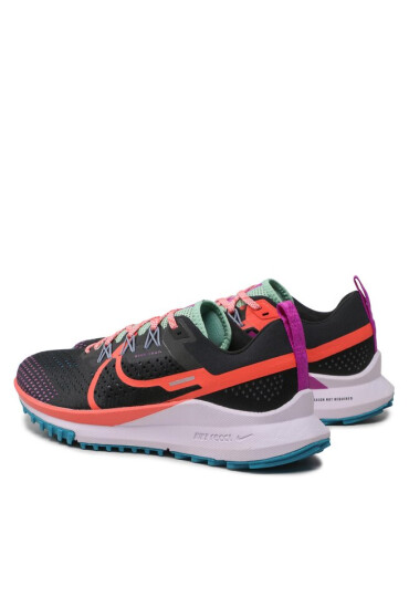 Nike Обувки - Mera.bg