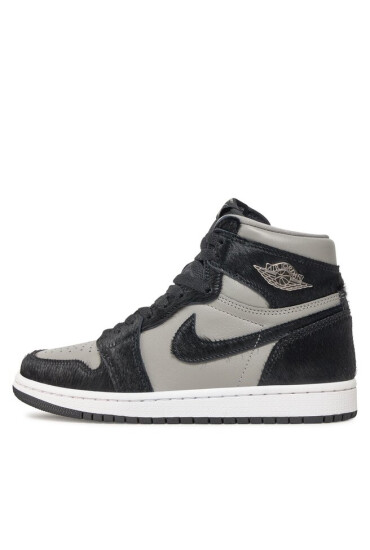 Nike Обувки Air Jordan 1 Retro Hi DZ2523 001 Medium Grey/Black/White - Mera.bg