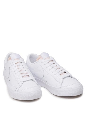 Nike Обувки Blazer Low '77 DC4769 101 White/White/White/White - Mera.bg