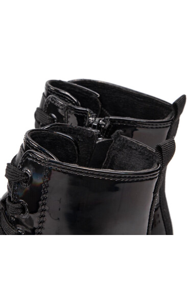 s.Oliver Туристически oбувки 5-45211-39 Black Patent 018 - Mera.bg