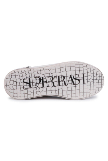 SuperTrash Сникърси - Mera.bg