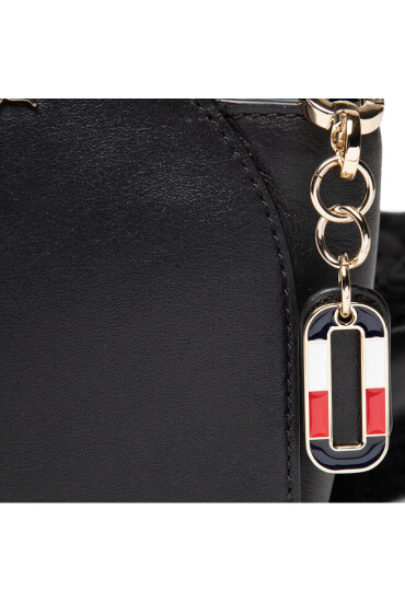 Tommy Hilfiger Дамска чанта Luxe Leather Clutch Wide Strap AW0AW10488 BDS - Mera.bg