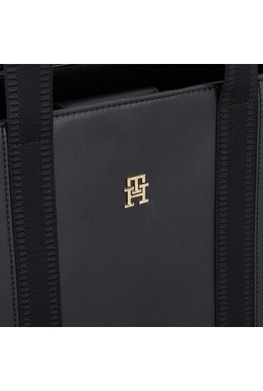 Tommy Hilfiger Дамска чанта Th Identity Med Tote AW0AW15569 Black BDS - Mera.bg