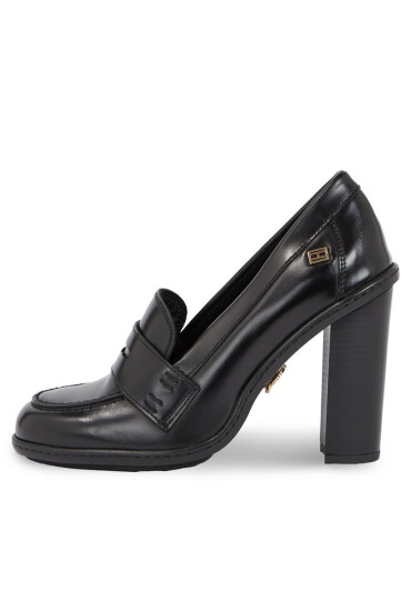 Tommy Hilfiger Обувки Tommy Essential Loafer Pump FW0FW07532 Black BDS - Mera.bg