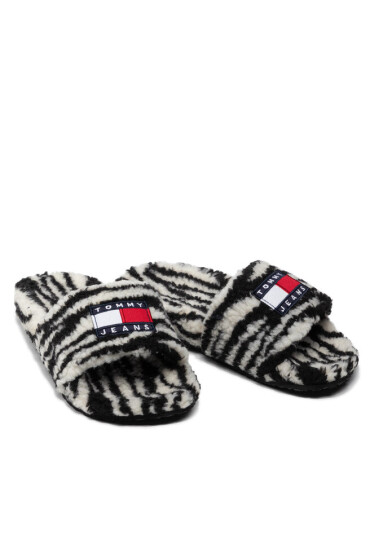 Tommy Jeans Пантофи Wild Animal Printed Poolslide EN0EN01668 Black BDS - Mera.bg