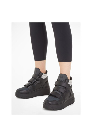 Tommy Jeans Сникърси Tjw Retro Basket Chunky Flatf Mc EN0EN02370 Черен - Mera.bg
