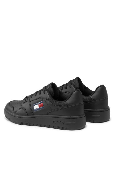 Tommy Jeans Сникърси Tjw Retro Basket Ess EN0EN02434 Triple Black BDS - Mera.bg