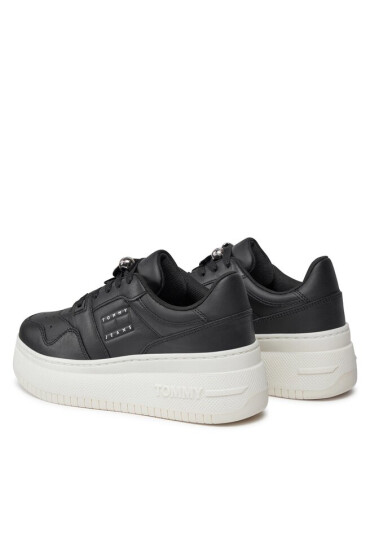 Tommy Jeans Сникърси Tjw Retro Basket Flatform Charm EN0EN02245 Black BDS - Mera.bg