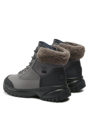 Ugg Туристически oбувки - Mera.bg