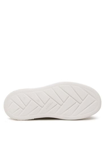 Vagabond лоуфъри с дебела подметка Stacy 5522-101-01 White - Mera.bg