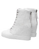 Guess Сникърси - Mera.bg