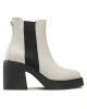 s.Oliver Боти 5-25309-29 Offwhite 109 - Mera.bg
