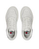Tommy Jeans Сникърси Tjw Retro Basket Flatform Patent EN0EN02523 Екрю - Mera.bg