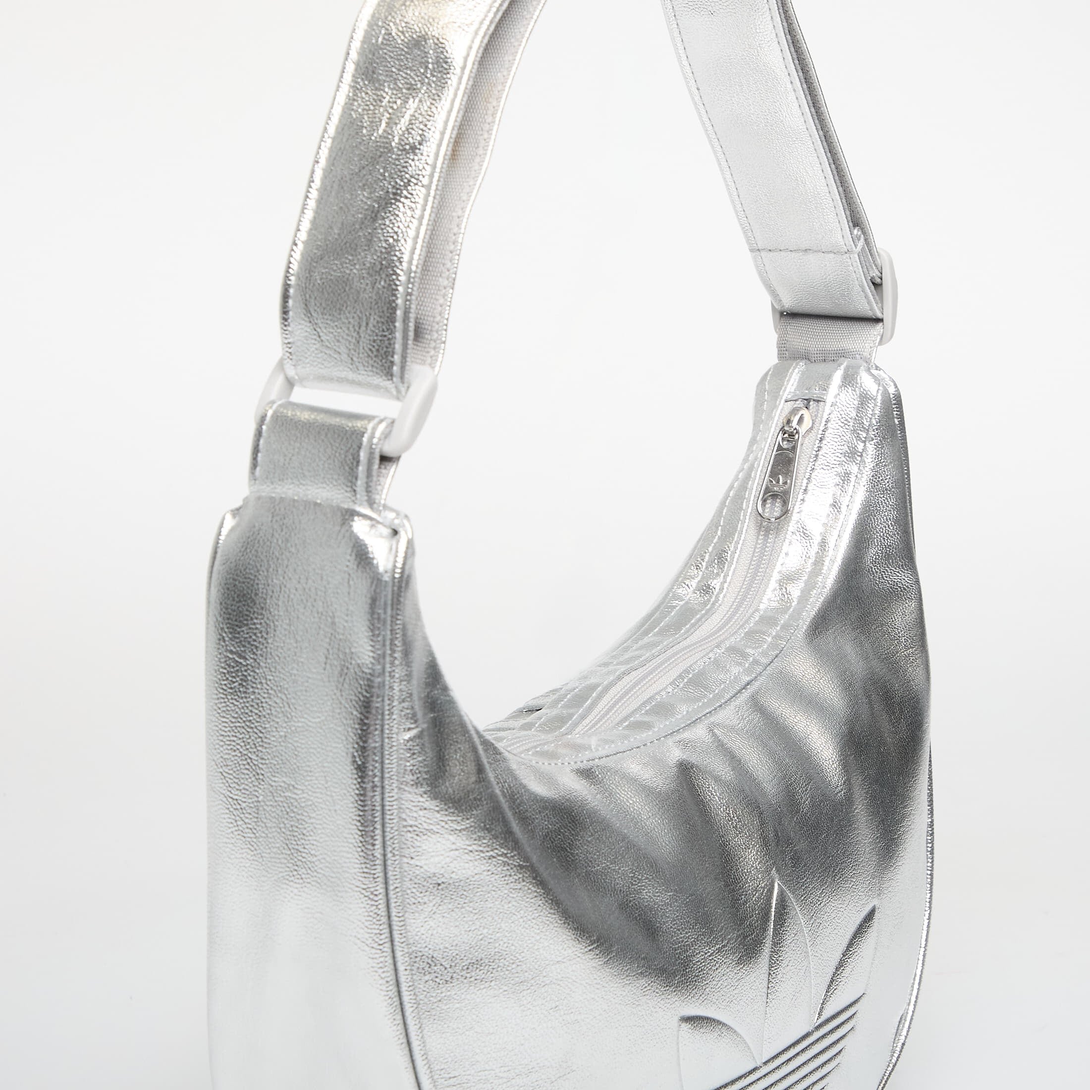 adidas Originals Чанта adidas Adicolor Half Crescent Bag Metallic Pu Silver Met.