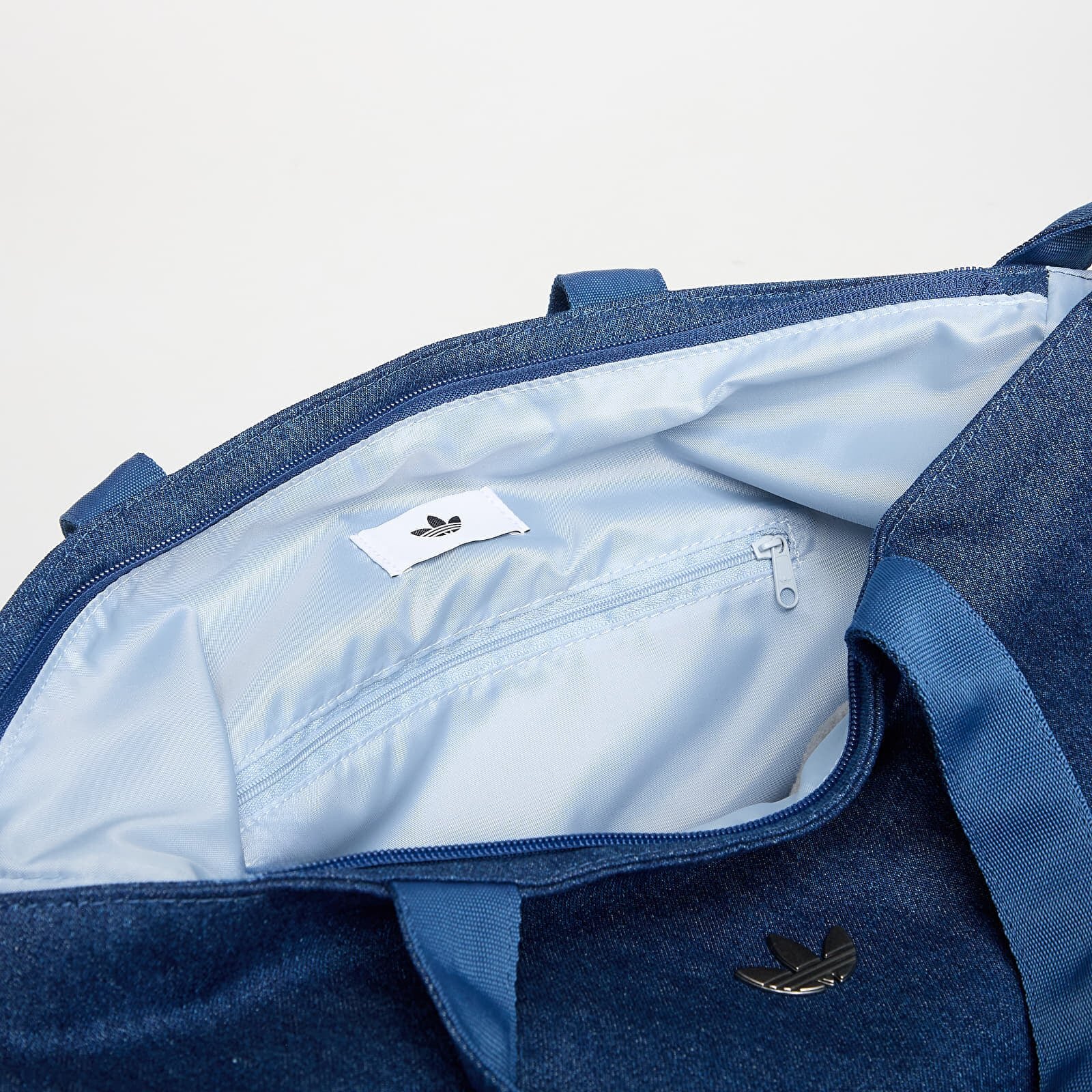 adidas Originals Чанта adidas Adicolor Shopper Denim Light Denim