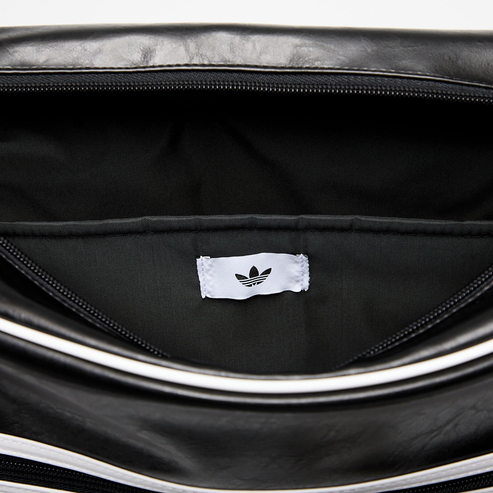 adidas Originals Чанта adidas Airliner OG Bag Black 175 l