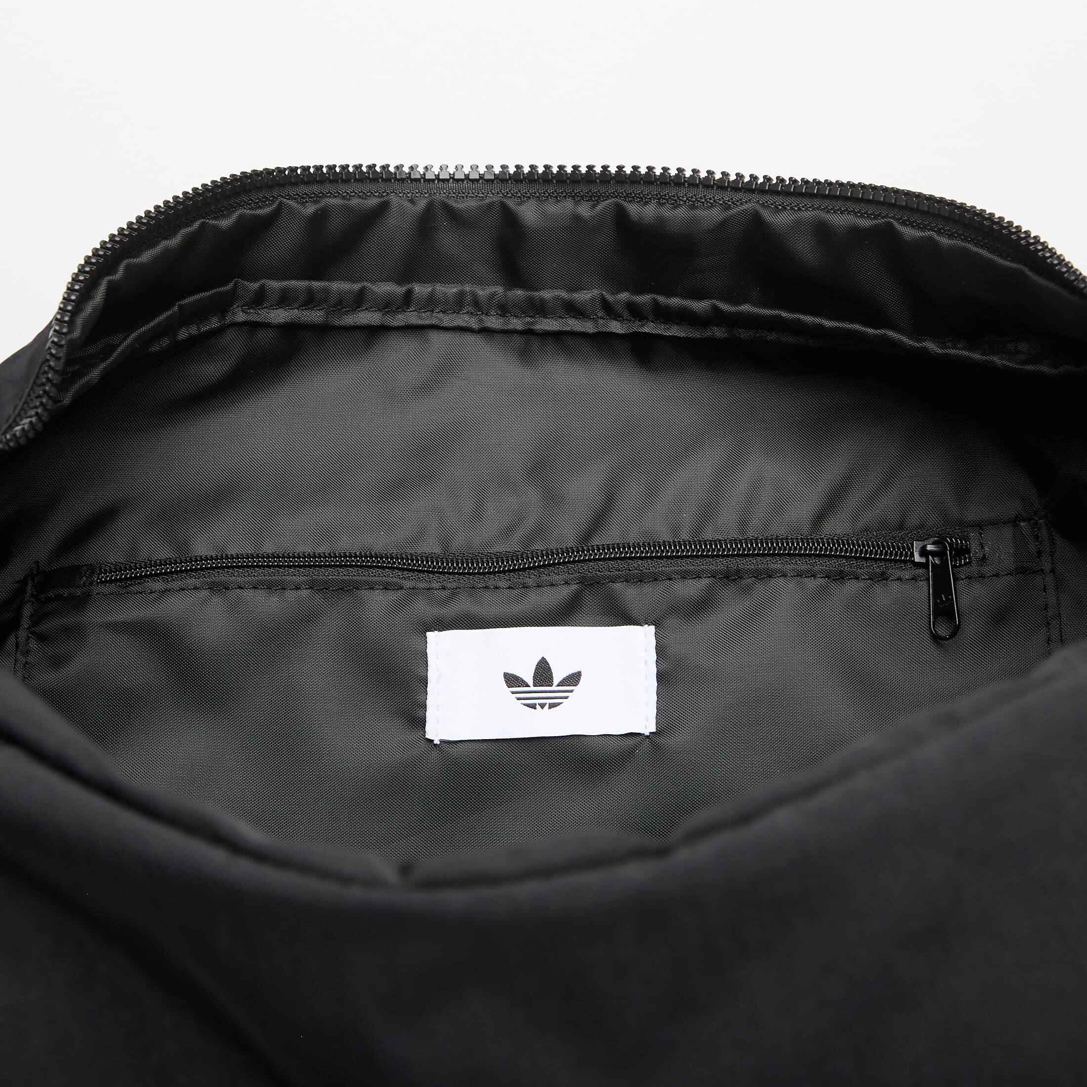 adidas Originals Чанта adidas Everyday Icons Crossbody Bag Half Moon Black