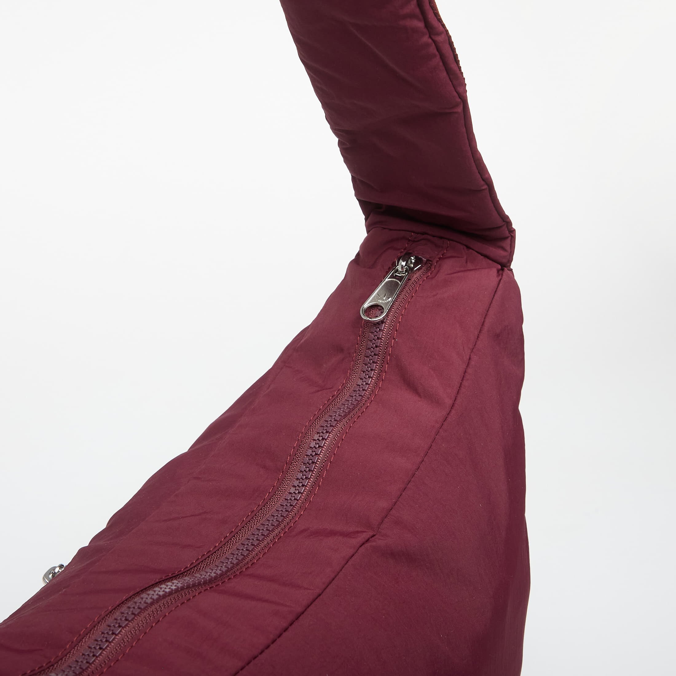adidas Originals Чанта adidas Everyday Icons Crossbody Bag Half Moon Maroon