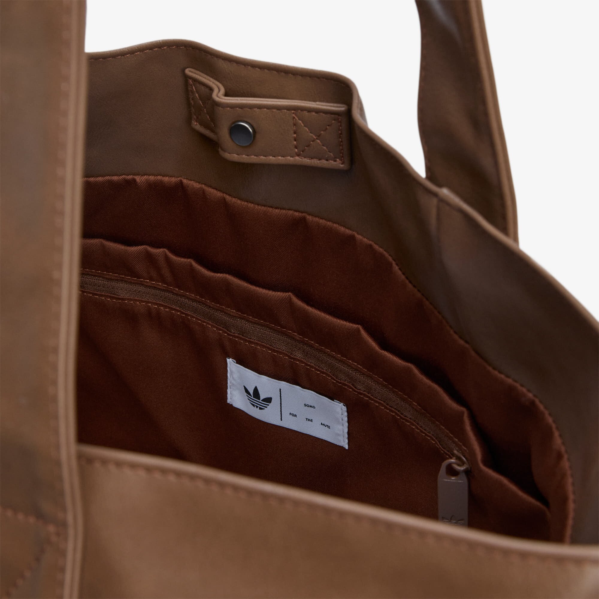 adidas Originals Чанта x Song For The Mute Shoulder Bag 008 Preloved Brown