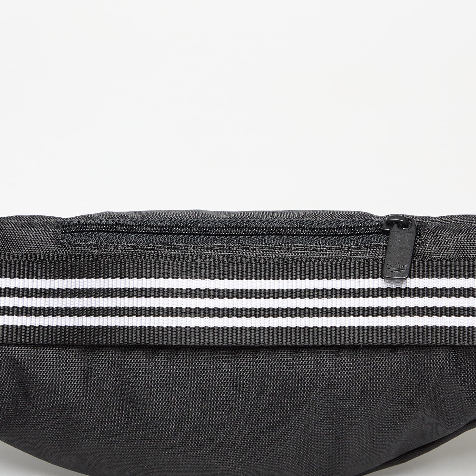 adidas Originals Чантичка за кръста adidas Adicolor Waistbag Black