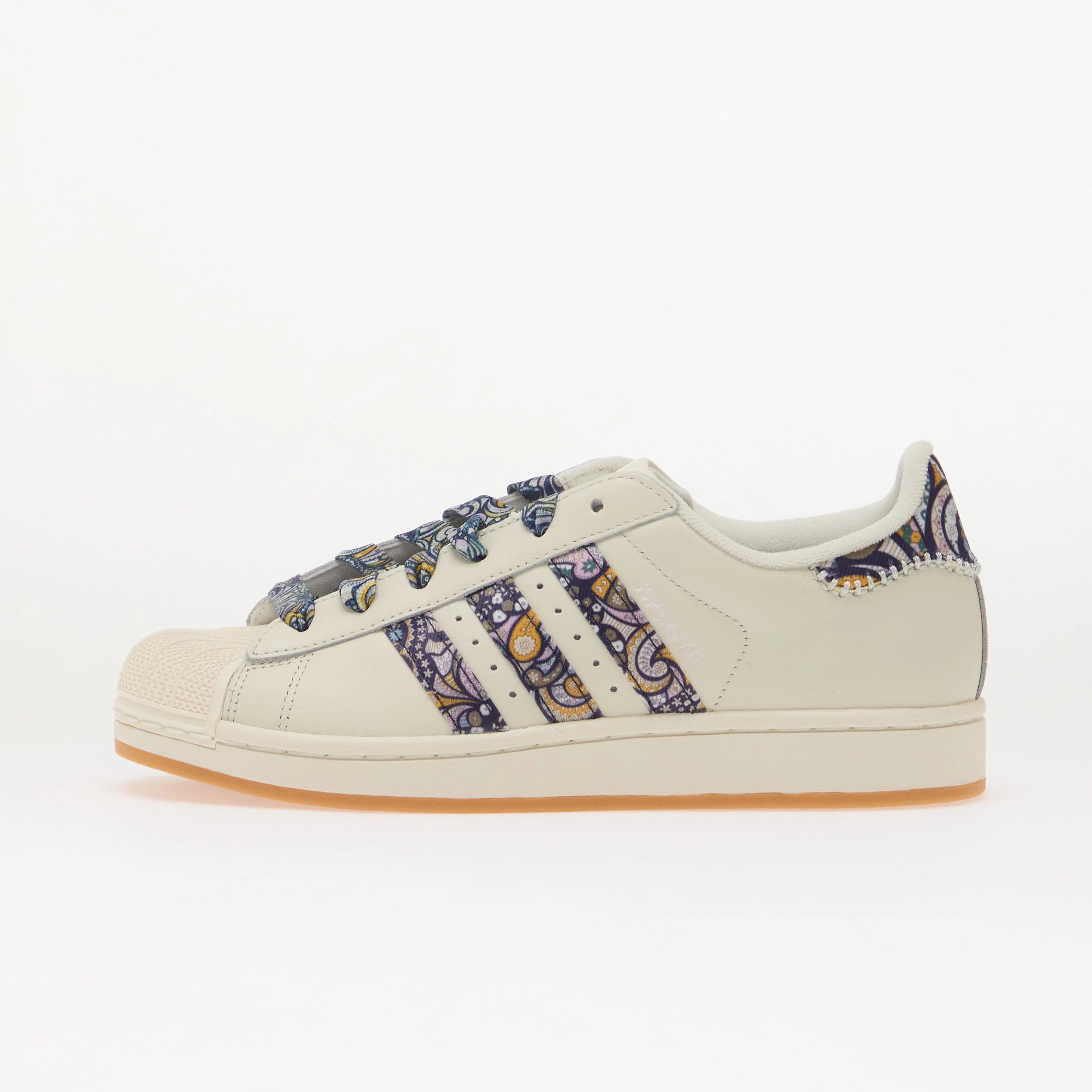 adidas Originals Обувки adidas x Liberty London Superstar II Kids Core White/ Orchid Fusion/ Gum 1