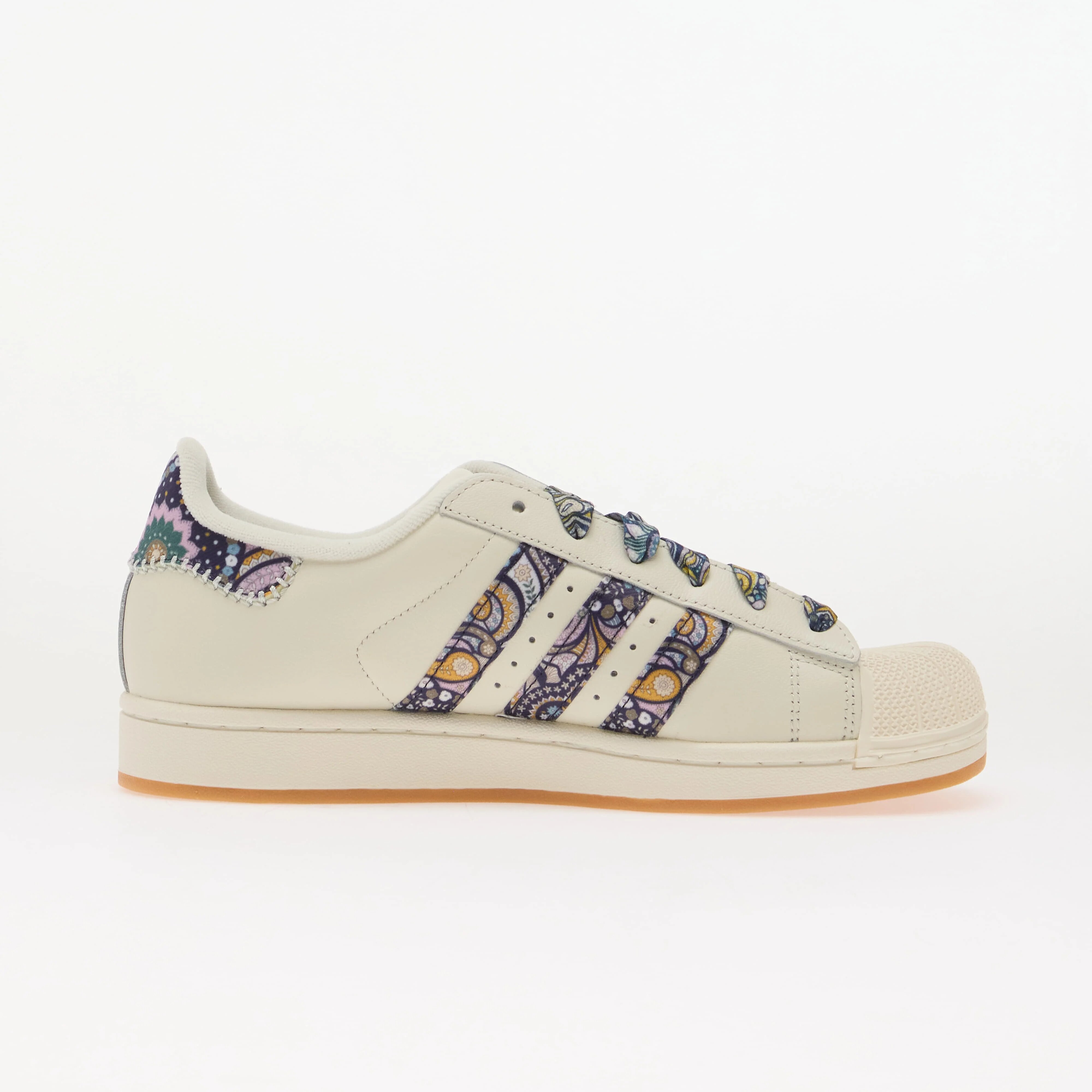 adidas Originals Обувки adidas x Liberty London Superstar II Kids Core White/ Orchid Fusion/ Gum 1
