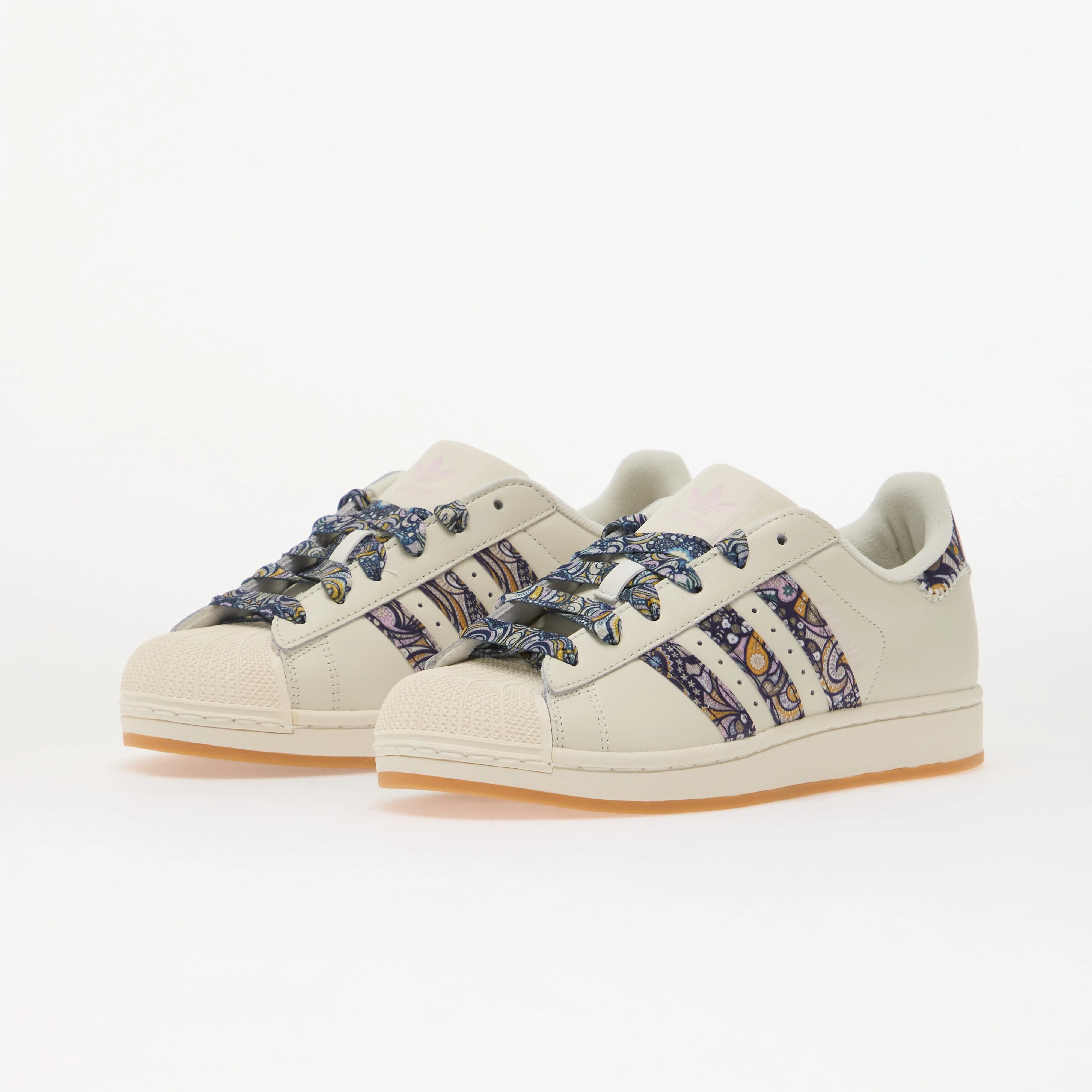adidas Originals Обувки adidas x Liberty London Superstar II Kids Core White/ Orchid Fusion/ Gum 1