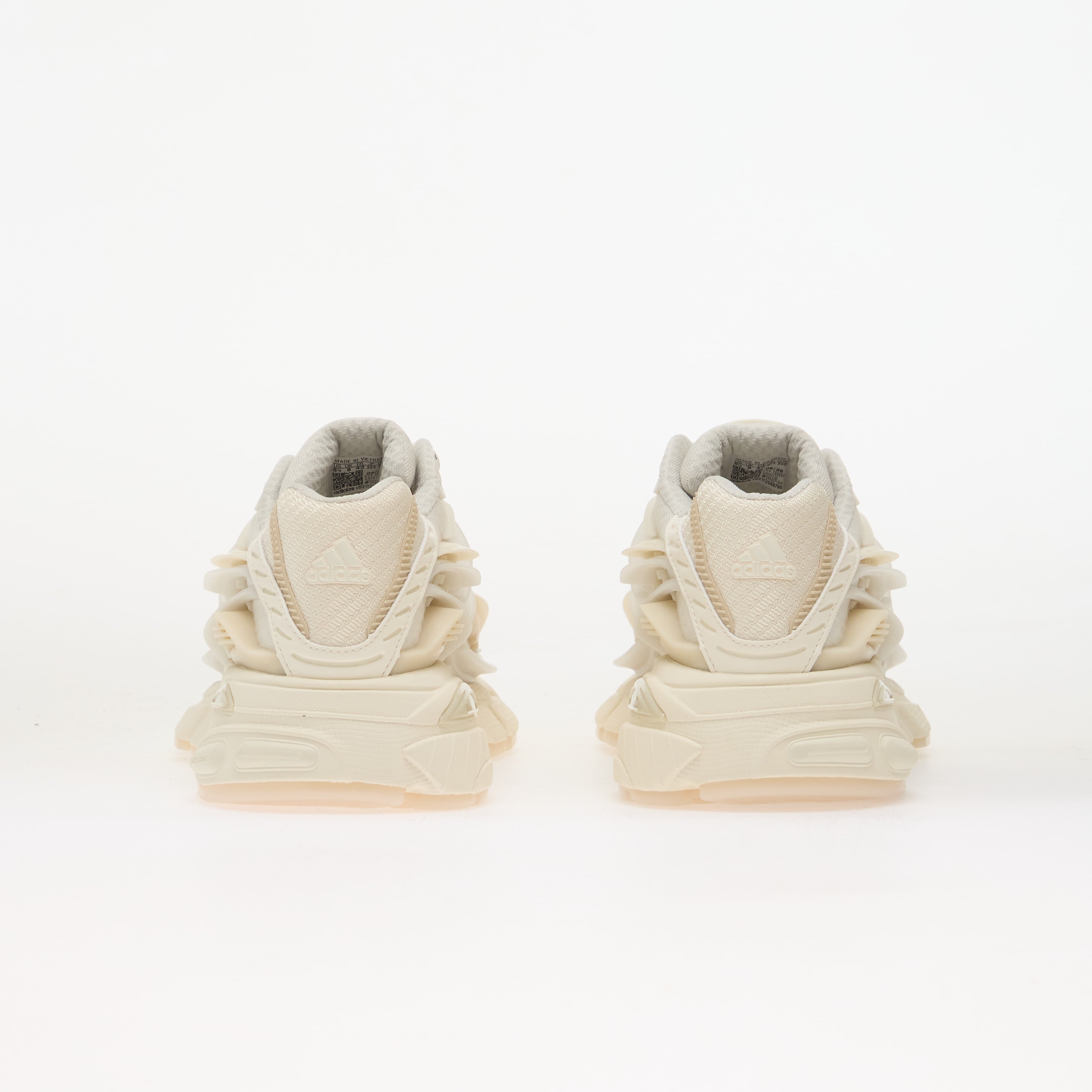 adidas Originals Обувки adidas x Pharrell Williams Adistar Jellyfish Chalk White/ Off White/ Clear Brown