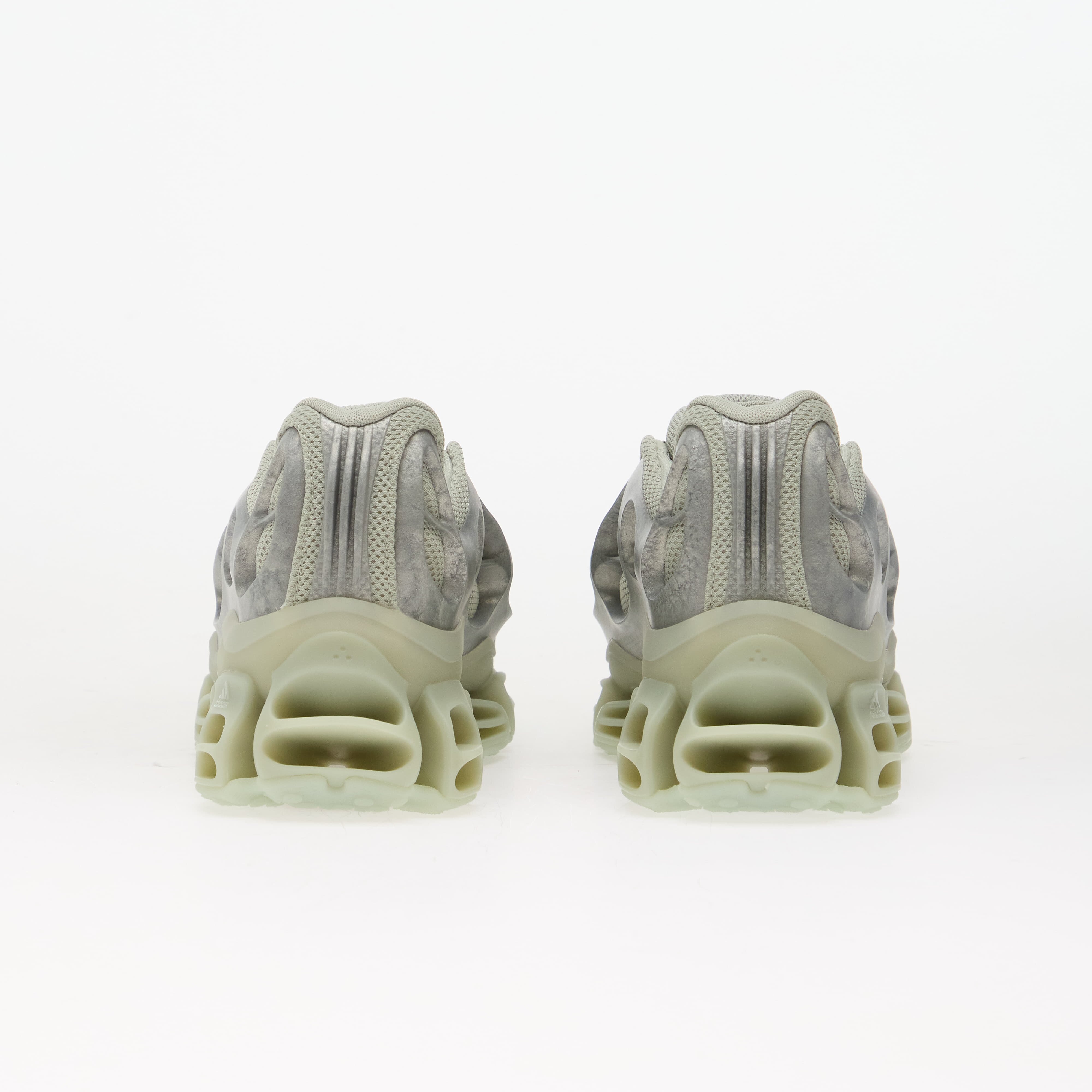 adidas Originals Обувки adidas x Willy Chavarria Megaride Bones Halo Green/ Silver Met./ Better Scarlet