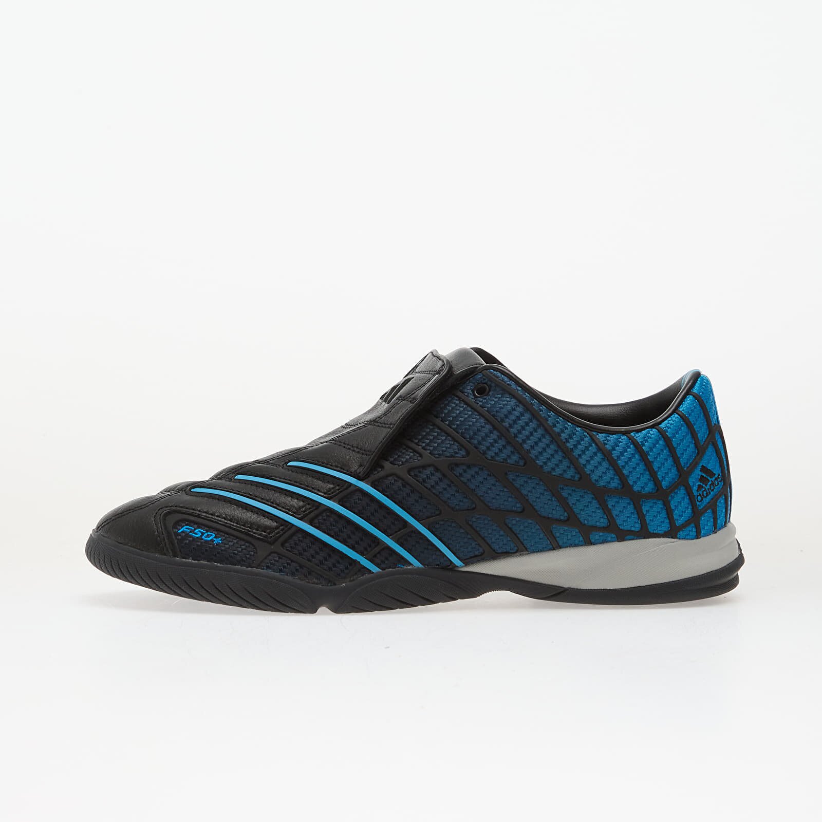 adidas Originals Сникърси adidas F50 Sala Core Black/ Sky Rust/ Blurus