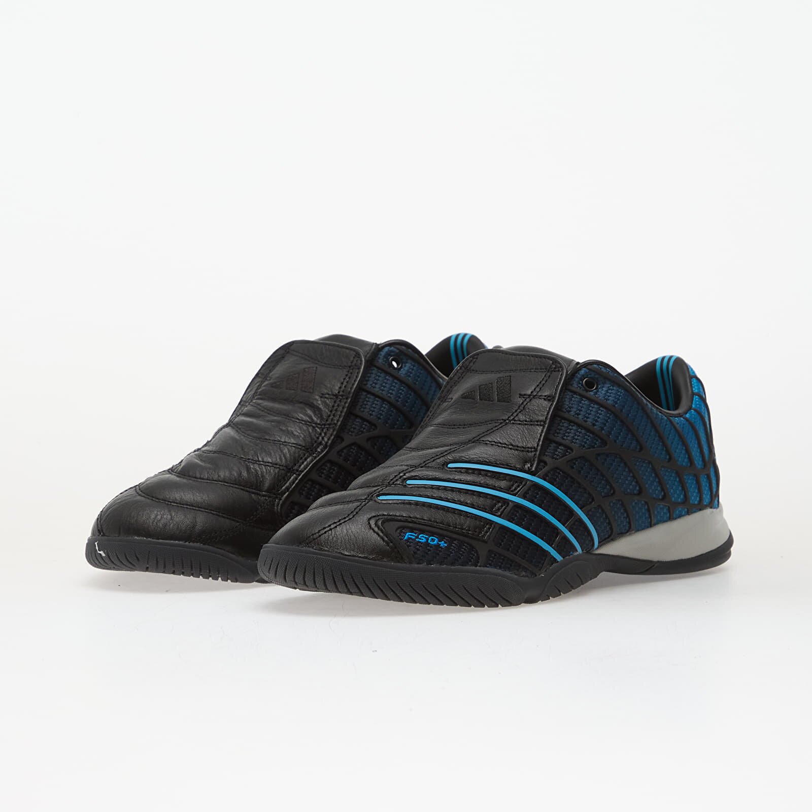 adidas Originals Сникърси adidas F50 Sala Core Black/ Sky Rust/ Blurus