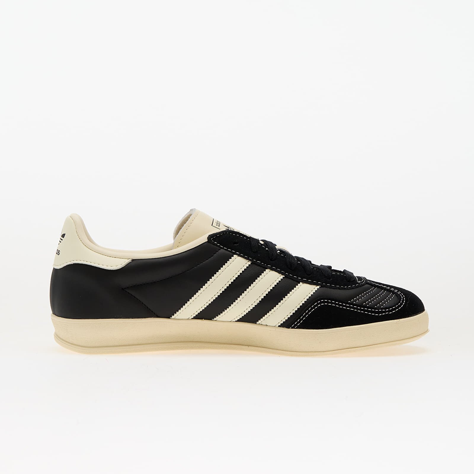 adidas Originals Сникърси adidas Gazelle Indoor Core Black/ Crew White/ Gold Metallic