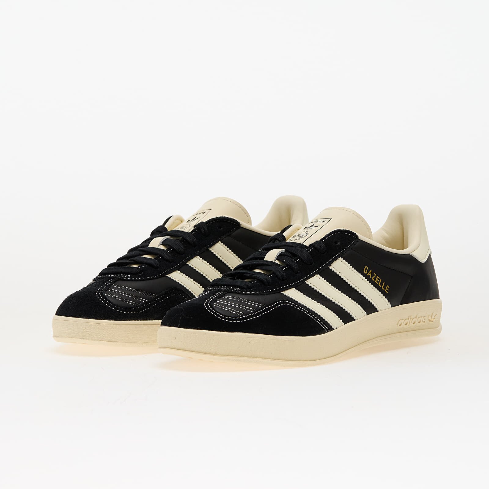 adidas Originals Сникърси adidas Gazelle Indoor Core Black/ Crew White/ Gold Metallic