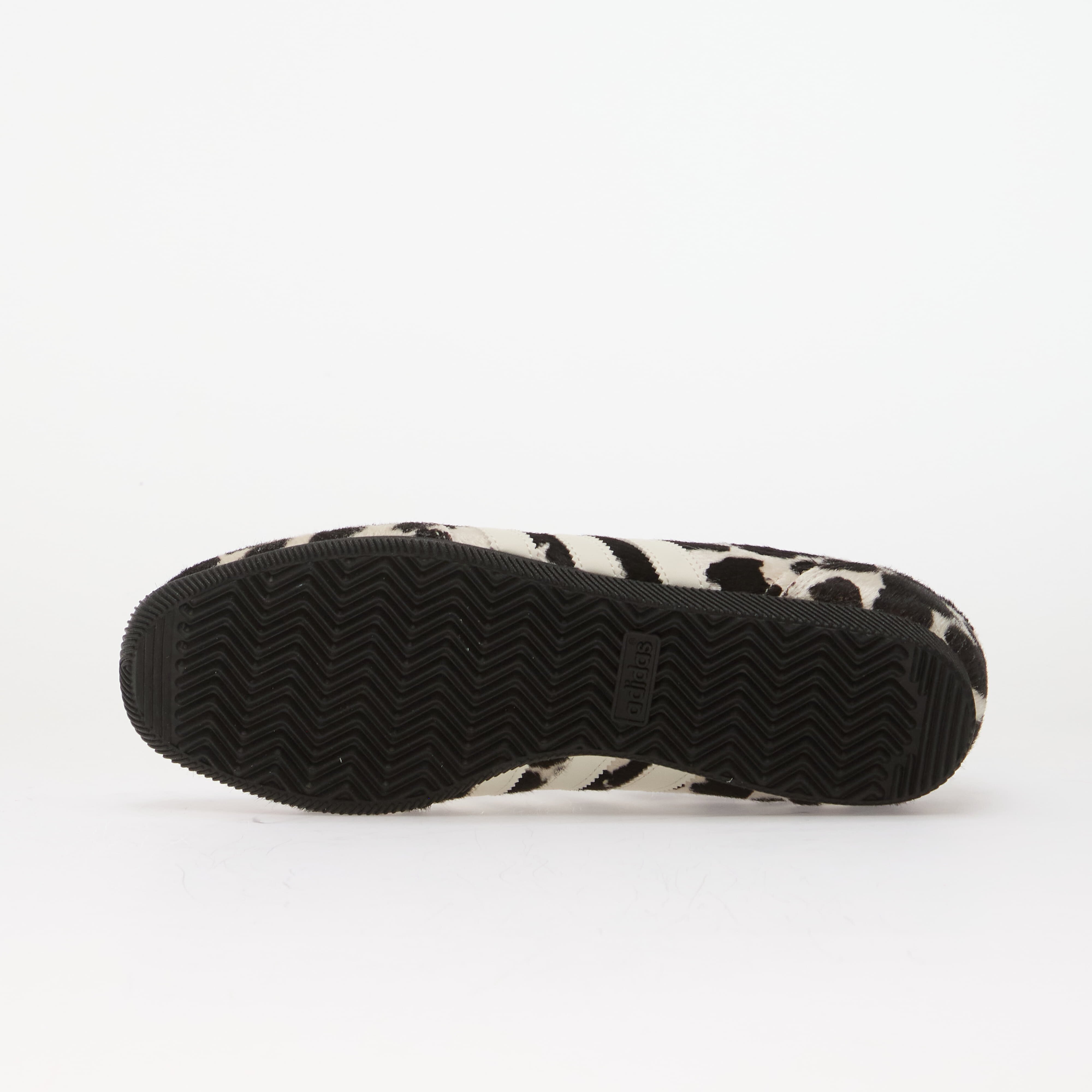 adidas Originals Сникърси adidas Japan Core Black/ Cream White/ Gold Met.