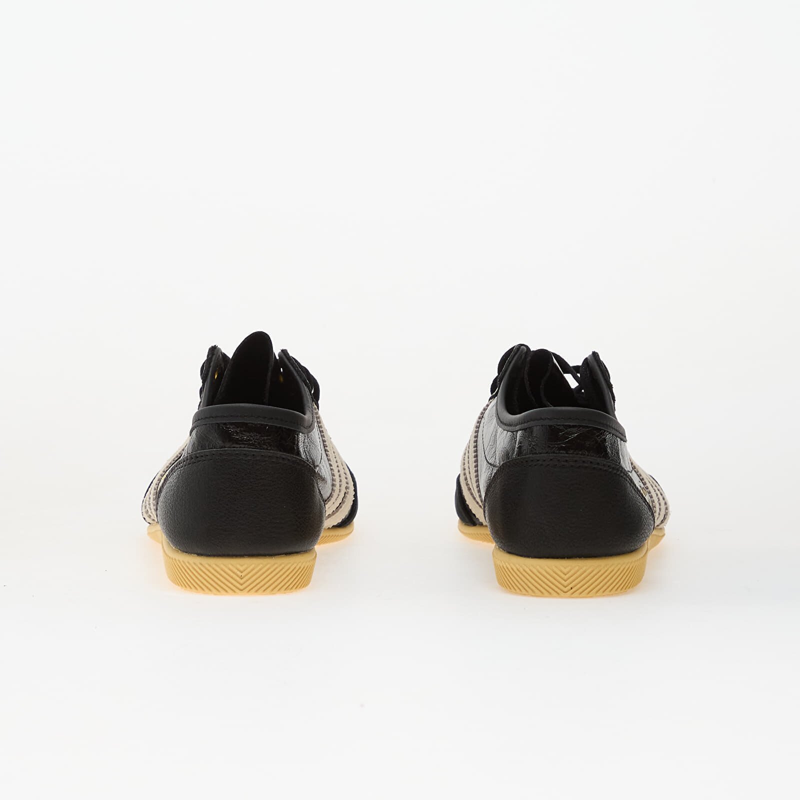 adidas Originals Сникърси adidas Japan Decon W Core Black/ Crew White/ Orange Tint