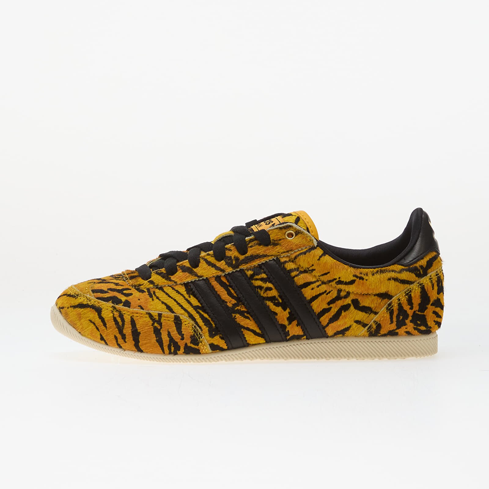 adidas Originals Сникърси adidas Japan W Yellow/ Core Black/ Creme Yellow