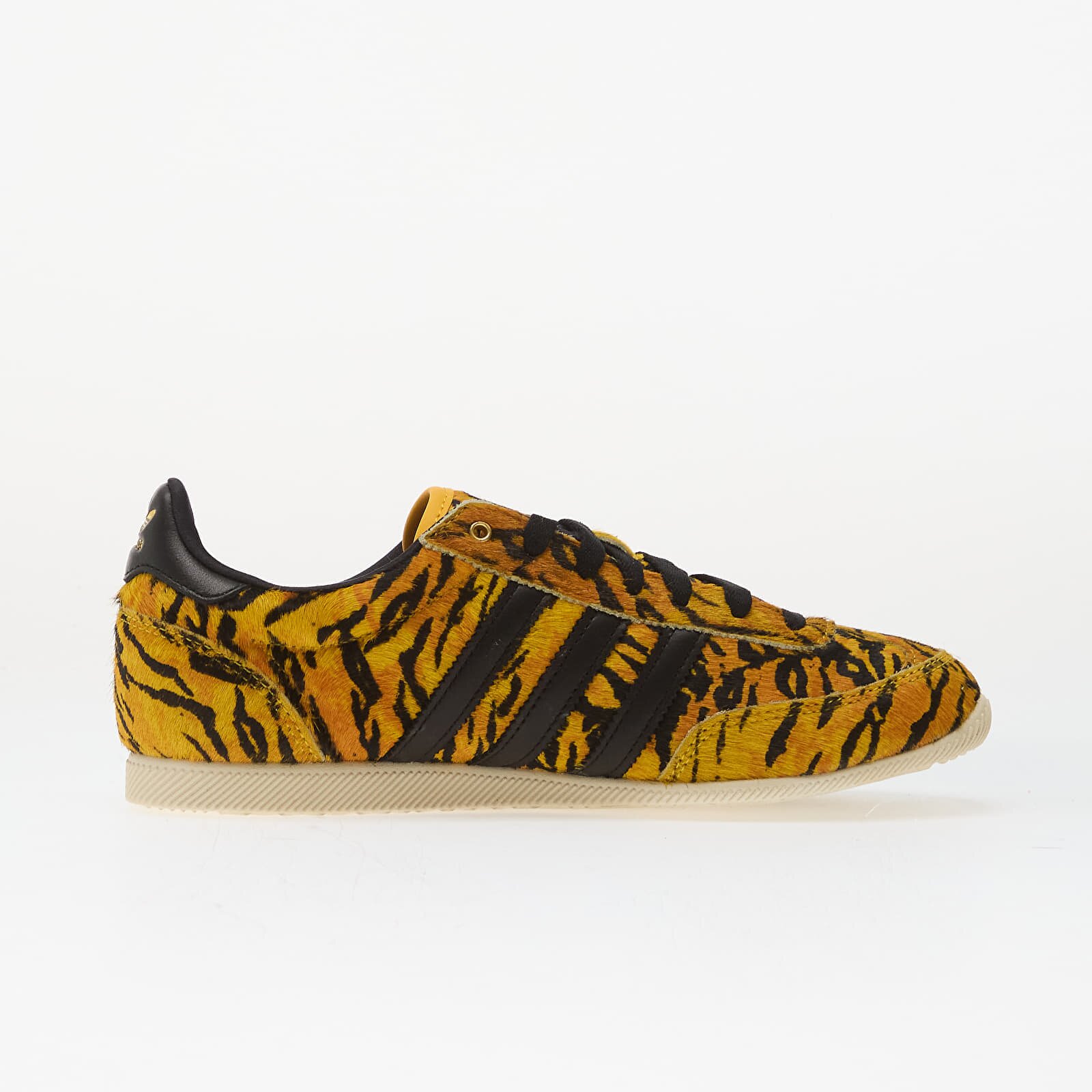 adidas Originals Сникърси adidas Japan W Yellow/ Core Black/ Creme Yellow