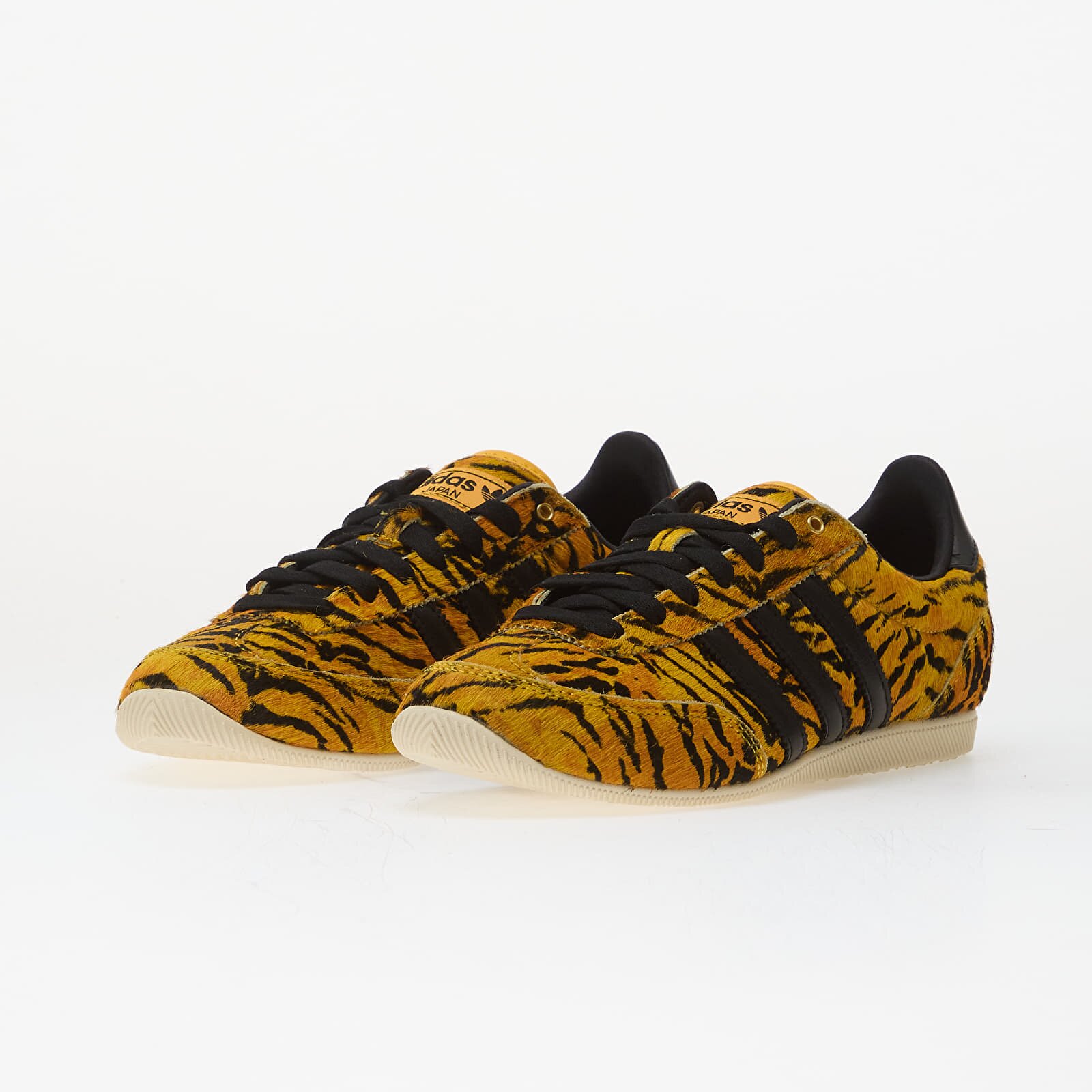 adidas Originals Сникърси adidas Japan W Yellow/ Core Black/ Creme Yellow