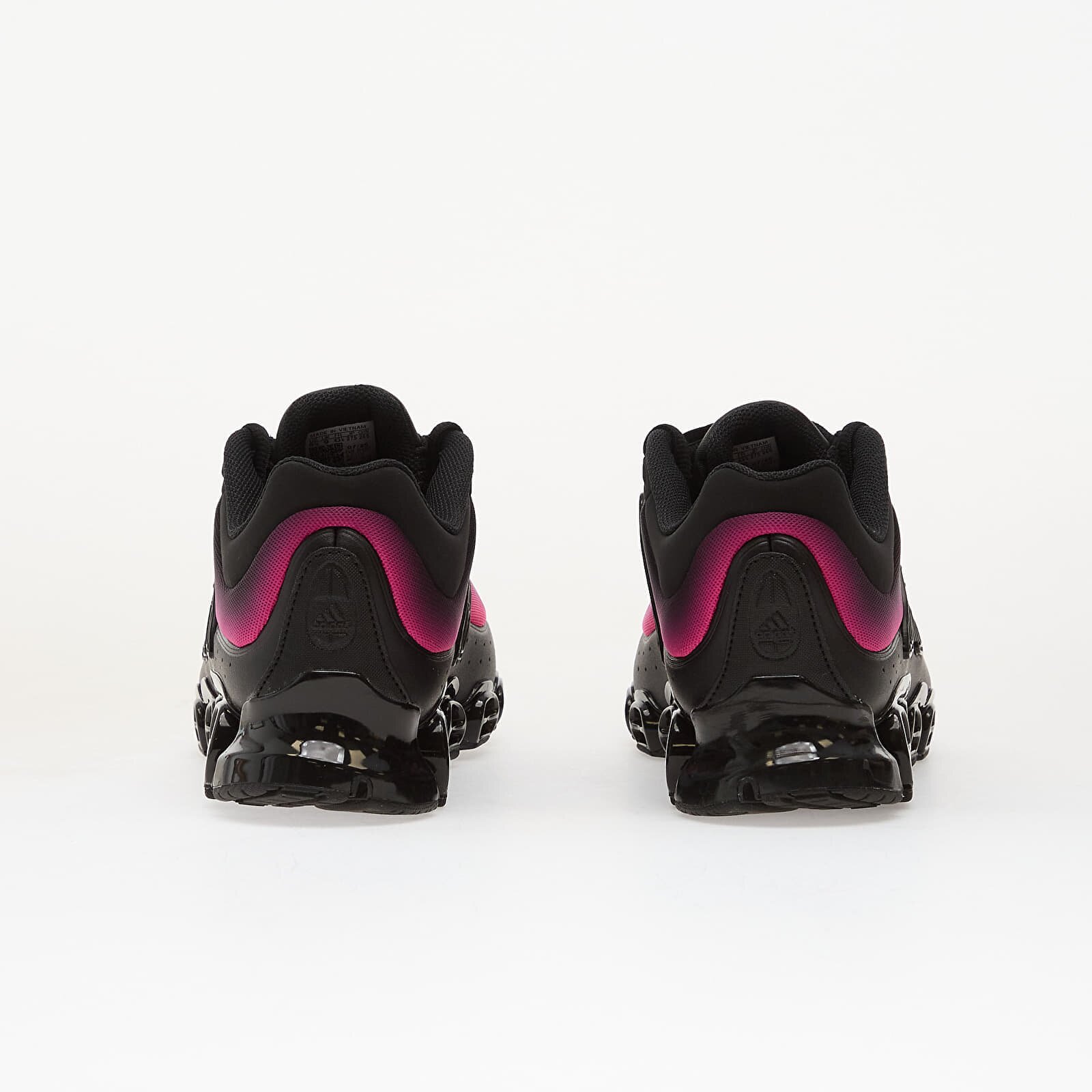 adidas Originals Сникърси adidas Megaride Core Black/ Core Black/ Shock Pink