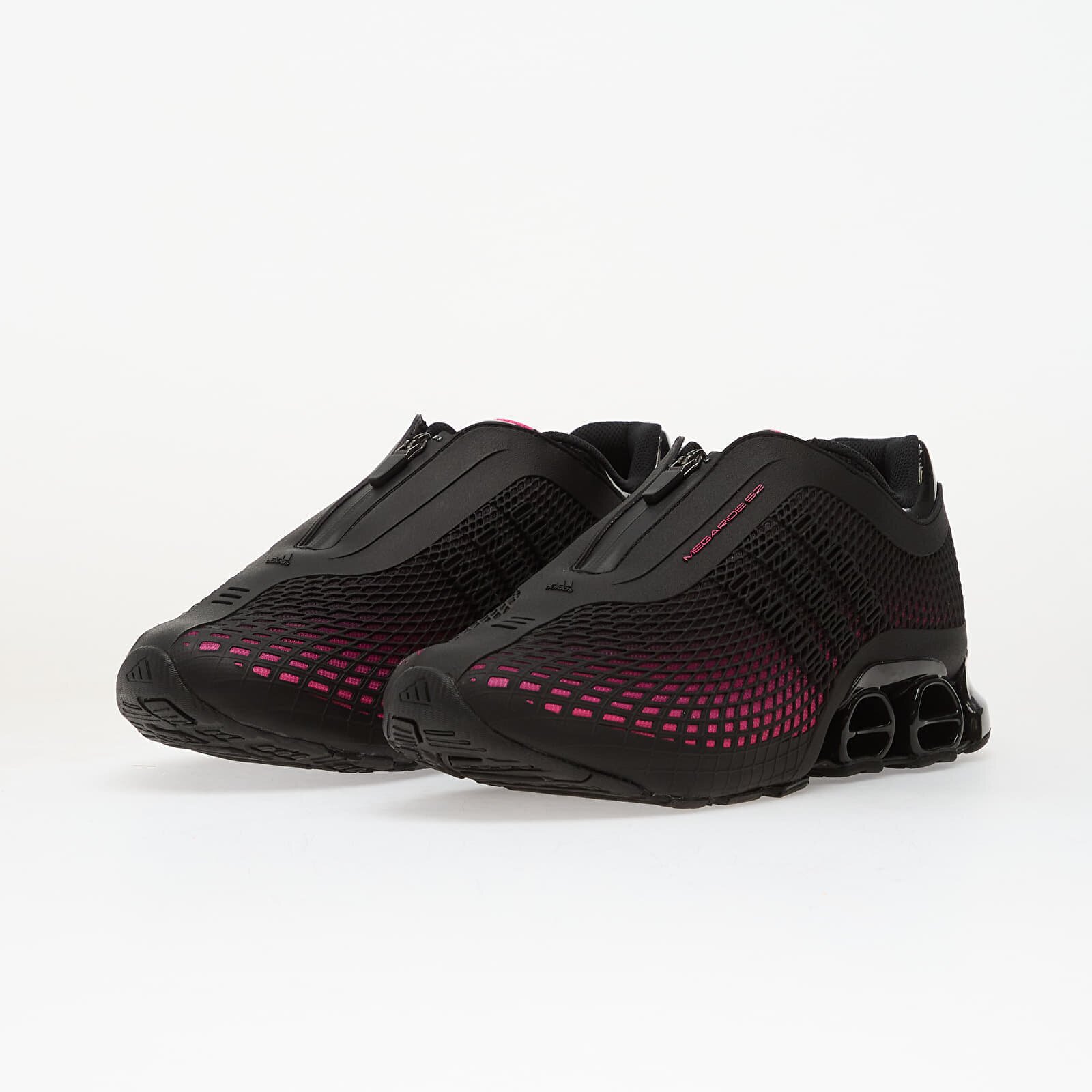 adidas Originals Сникърси adidas Megaride S2 Core Black/ Core Black/ Shock Pink