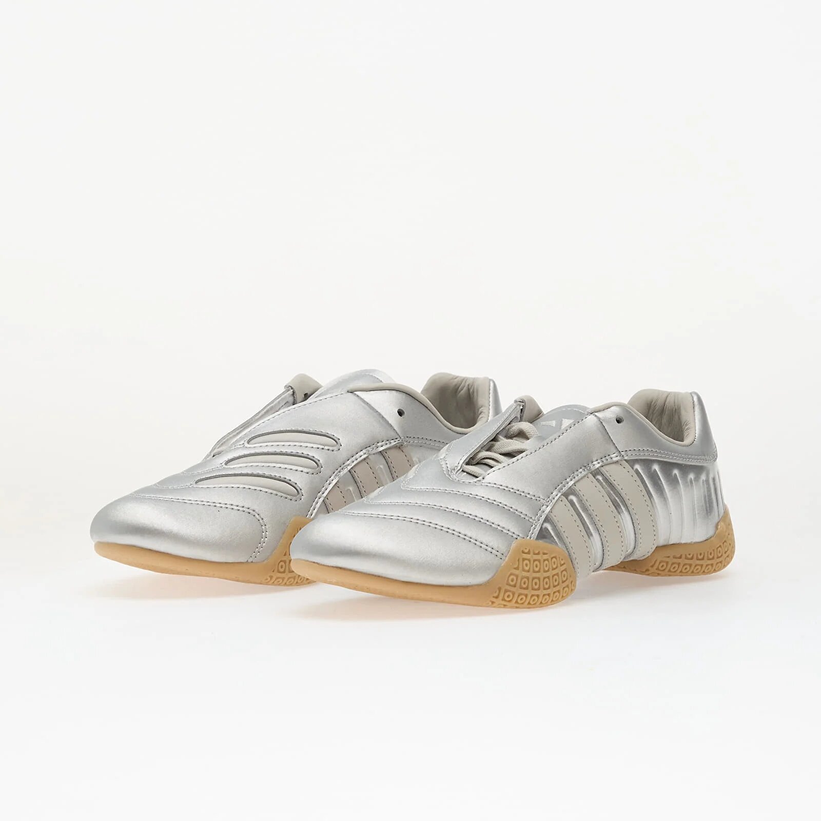 adidas Originals Сникърси adidas Taekwondo Mei Elite W Silver Metallic/ Grey One/ Gum