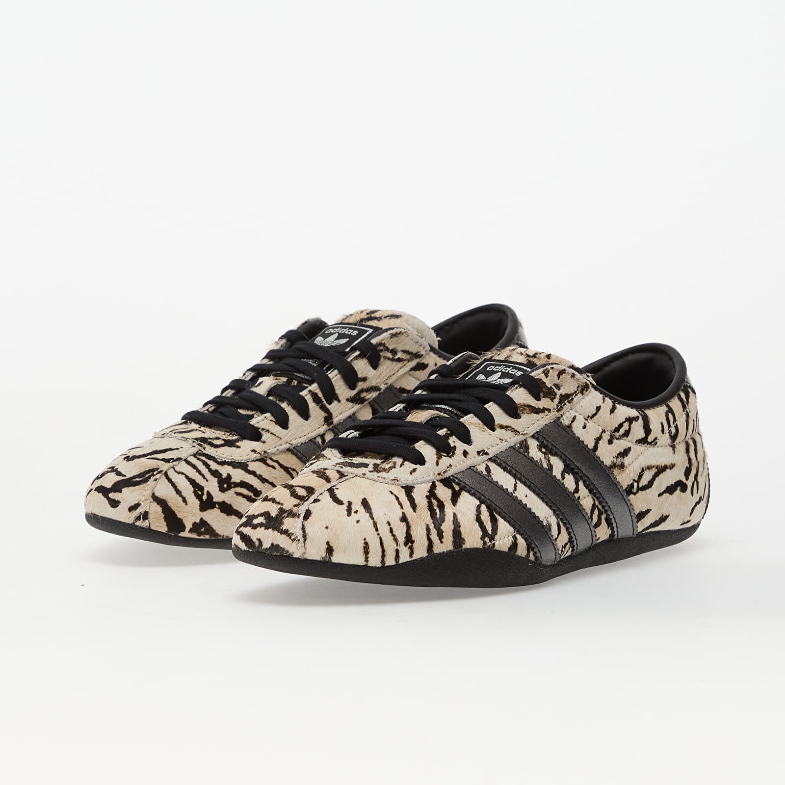 adidas Originals Сникърси adidas TOKYO Off White/ Core Black/ Wonder White