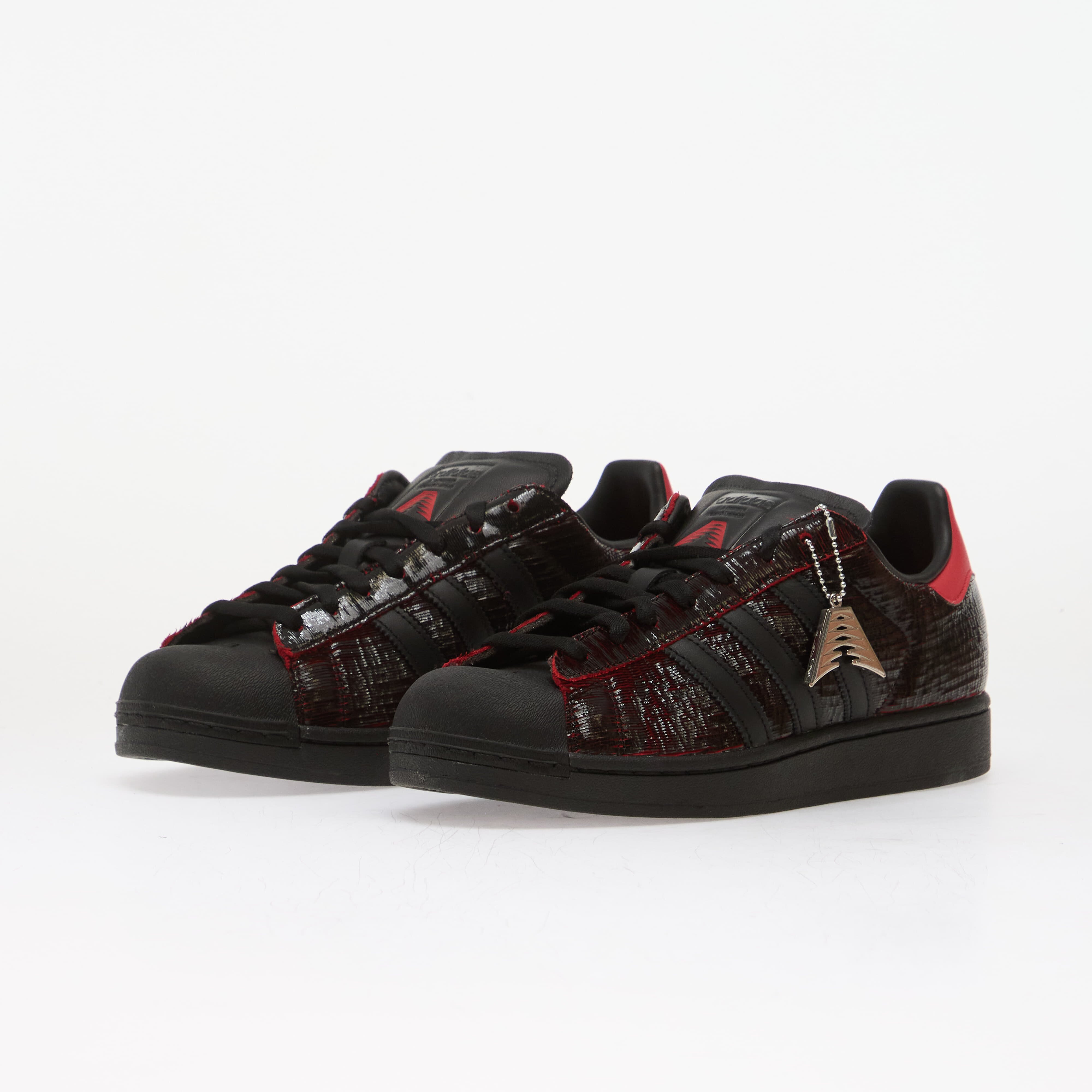 adidas Originals Сникърси adidas x Anthony Edwards Superstar II Core Black/ Pure Ruby/ Silver Met.