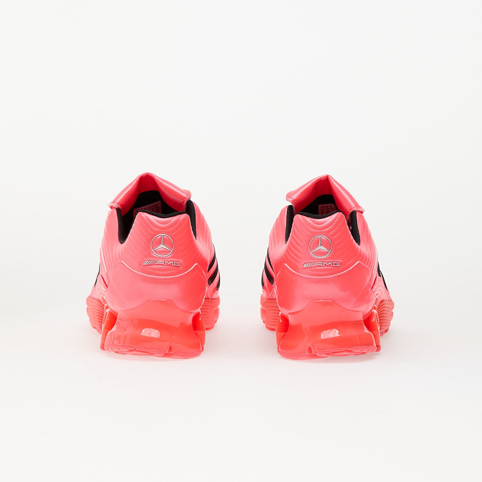 adidas Originals Сникърси adidas x Mercedes Amg Petronas Formula One Team Predator Megaride Turno/ Core Black/ Silver Metalic