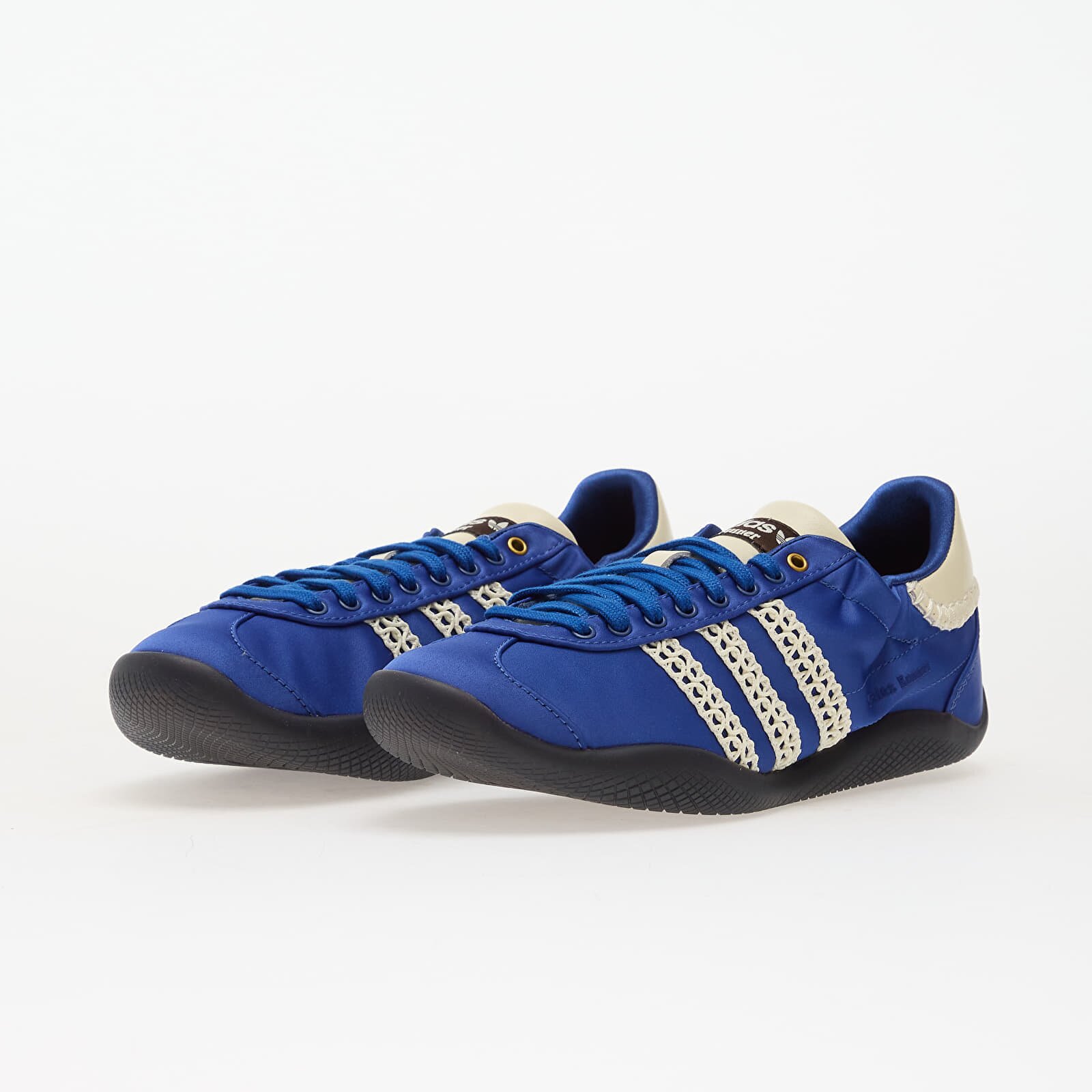 adidas Originals Сникърси adidas x Wales Bonner Karintha Lo Satin Supplier Colour/ Crew White/ Blue