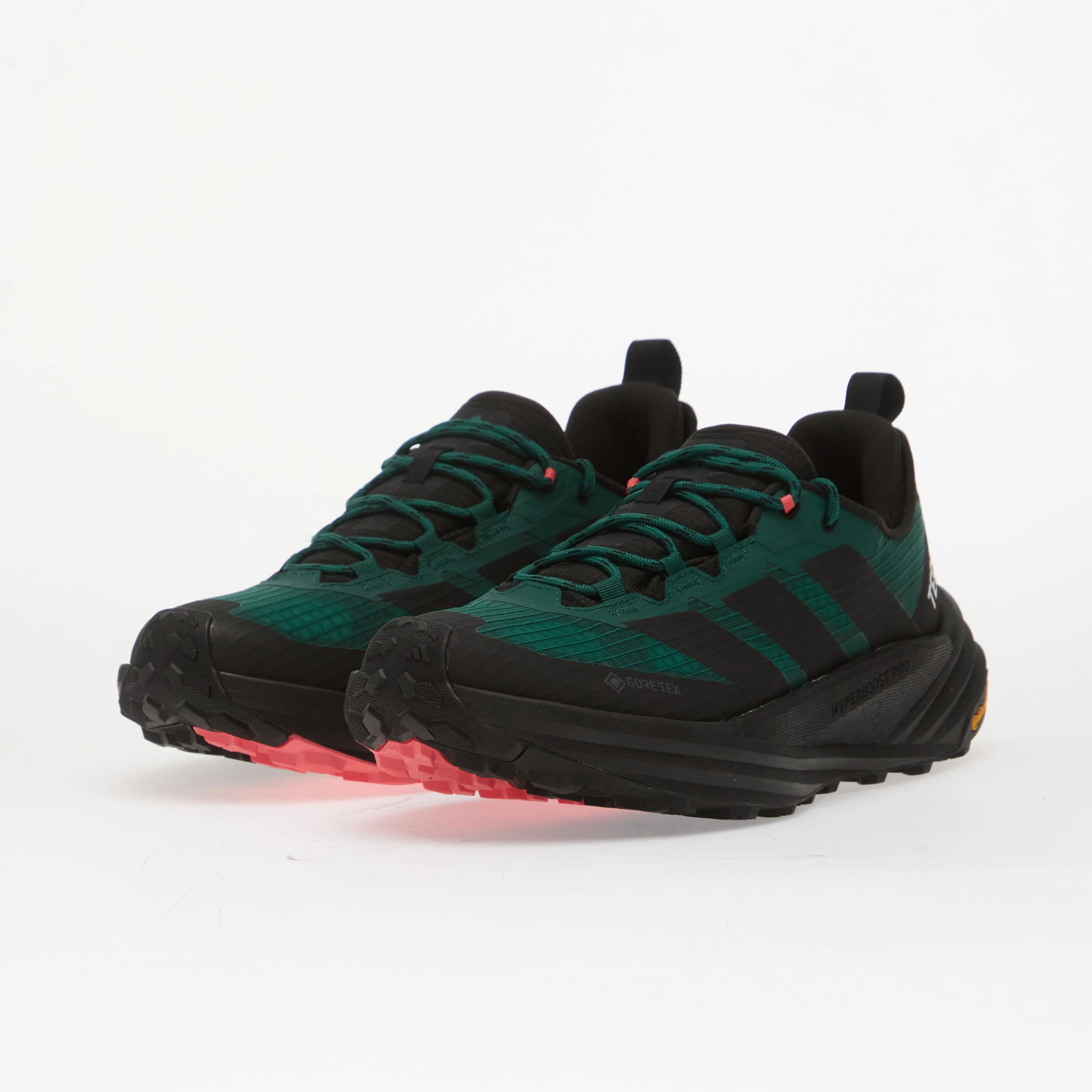 adidas Performance Сникърси adidas TERREX Freehiker 3 Low GORE-TEX Collegiate Green/ Core Black/ Pure Turbo